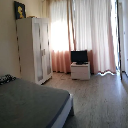 Lejlighed Poli *