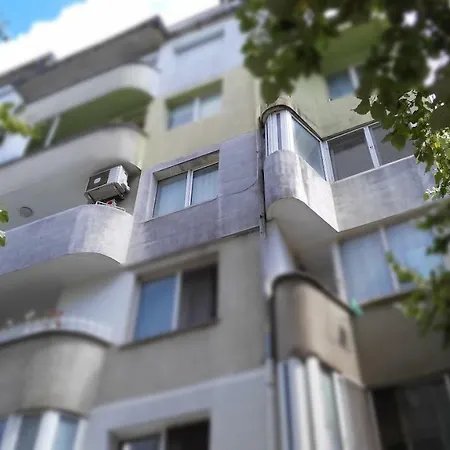 Poli Varna